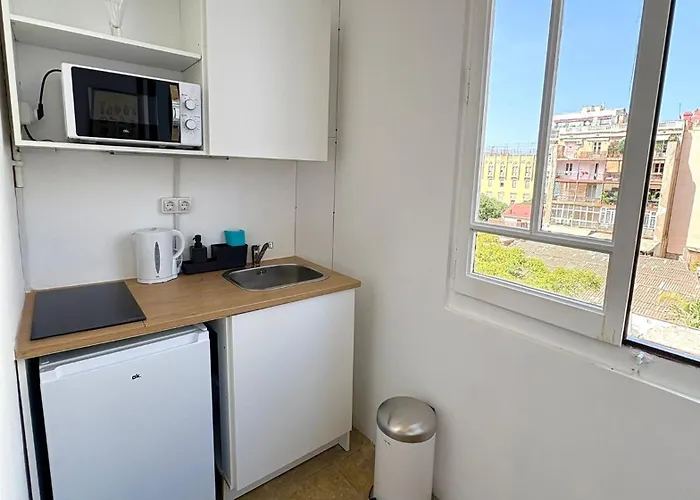 Barcelona Central Apartments *